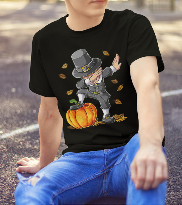 Thanksgiving Dabbing Pilgrim Boy Pumpkin Autumn Leaves T-Shirt