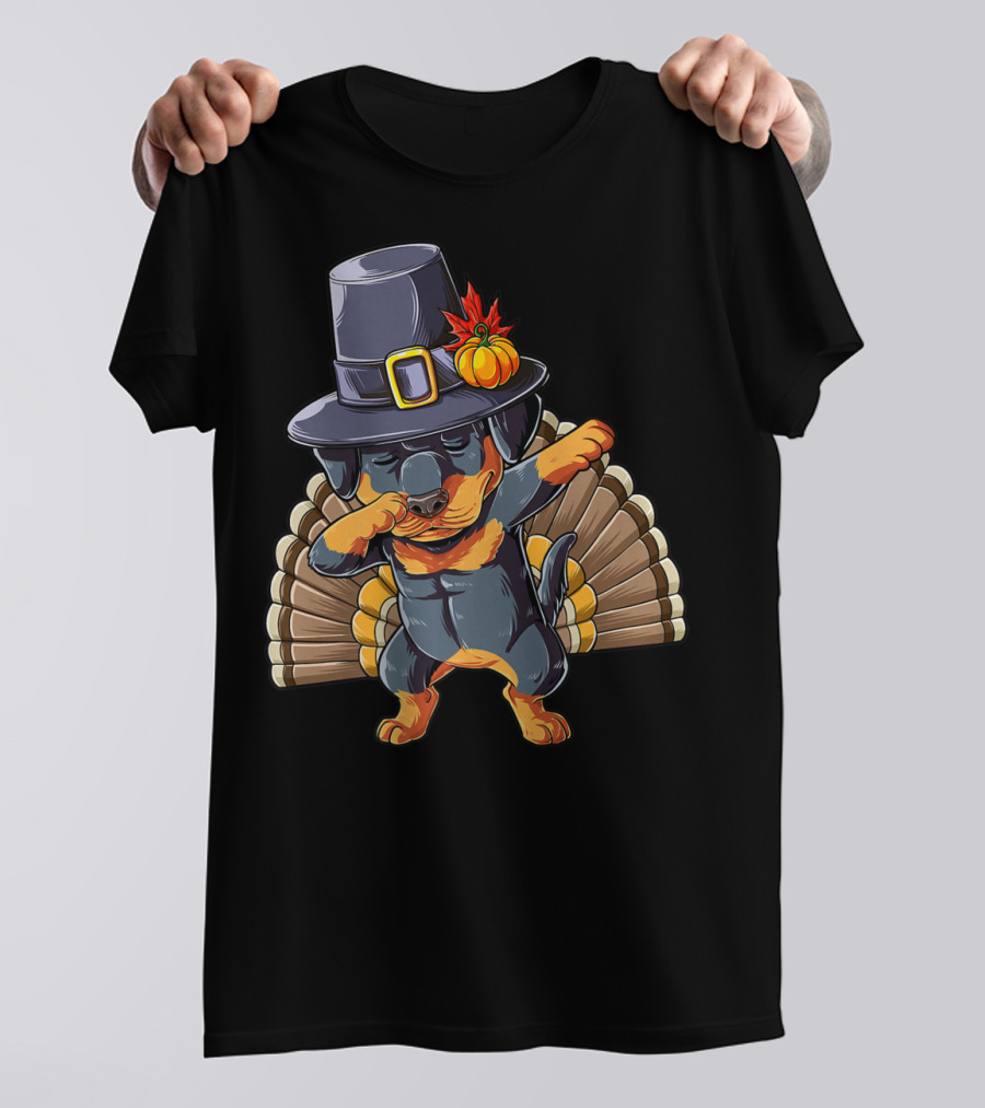 Thanksgiving Dabbing Rottweiler In Pilgrim Hat With Turkey Feathers T-Shirt