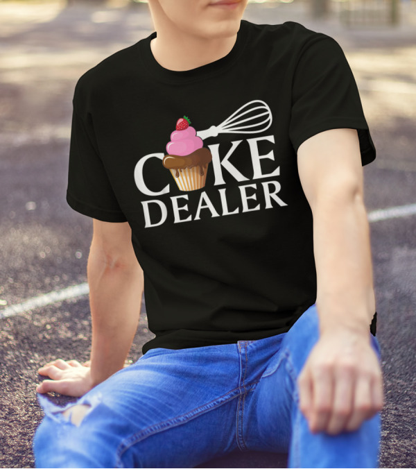 Cake Dealer Baking Lover Cupcake Whisk Strawberry T-Shirt