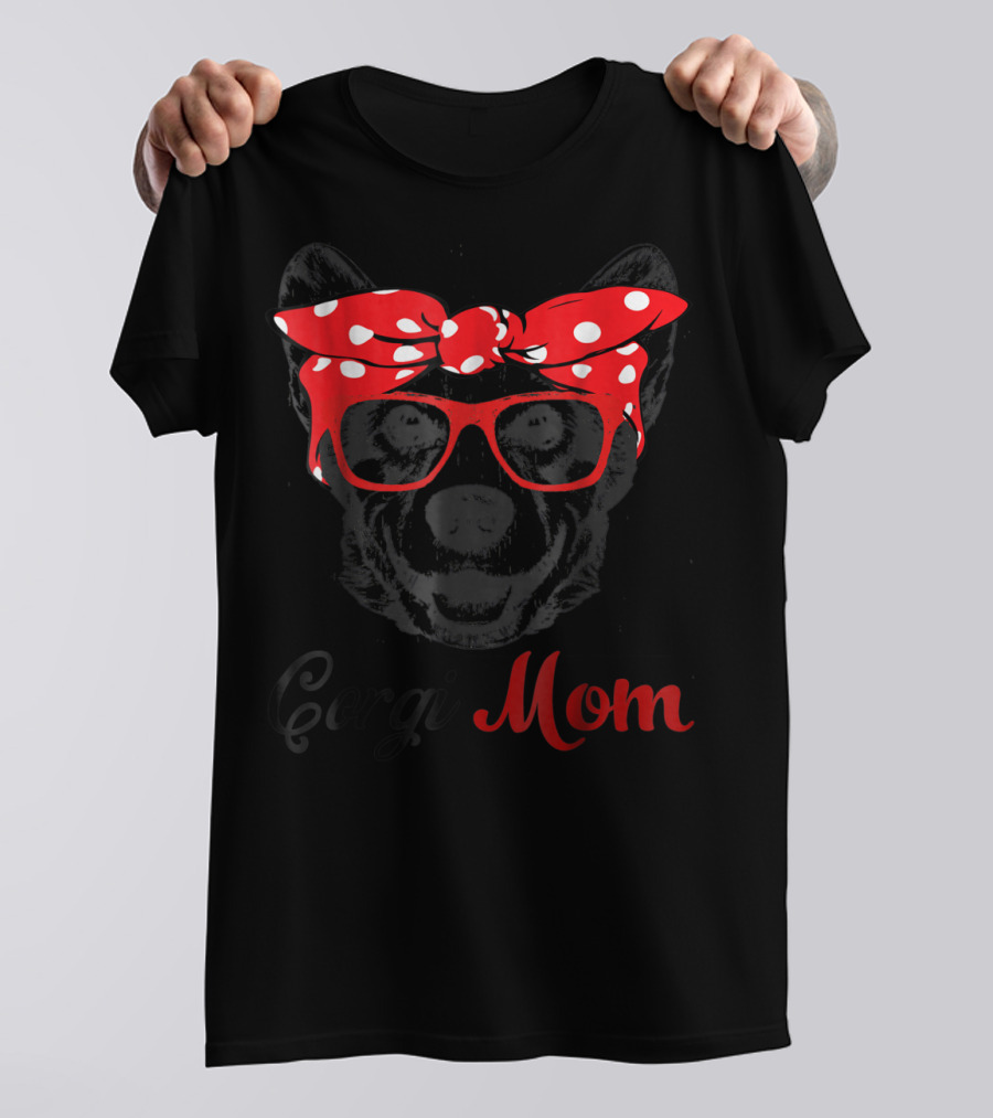 Corgi Mom Funny Hanging With Corgi T-Shirt