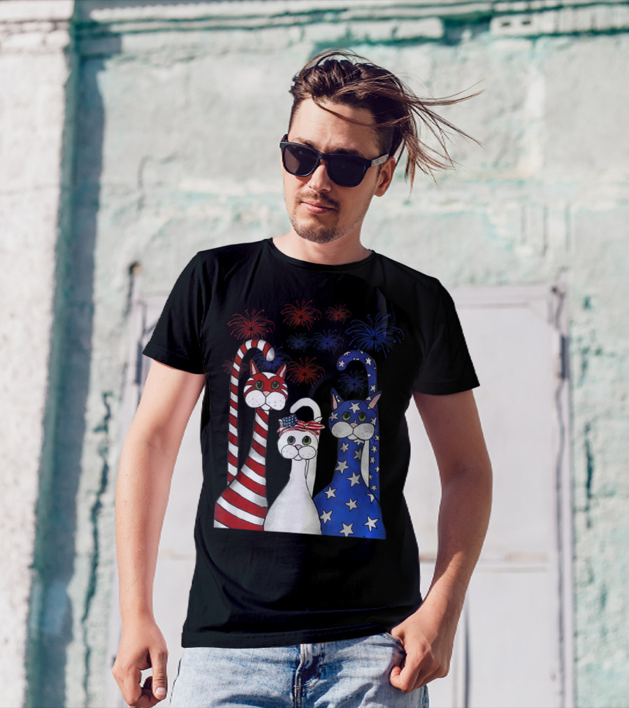 Cat Red White Blue American Flag Patriotic Fireworks T-Shirt