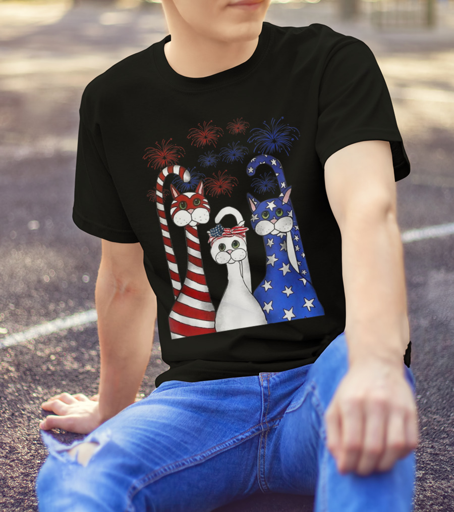 Cat Red White Blue American Flag Patriotic Fireworks T-Shirt