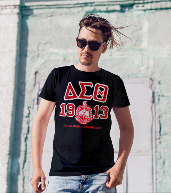 Delta Sigma Theta Sorority 1913 Greek Letters And Crest T-Shirt