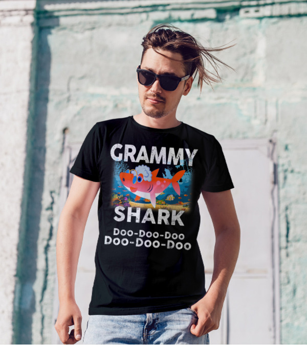 Grammy Shark Doo-Doo-Doo Doo-Doo-Doo Ocean Family T-Shirt