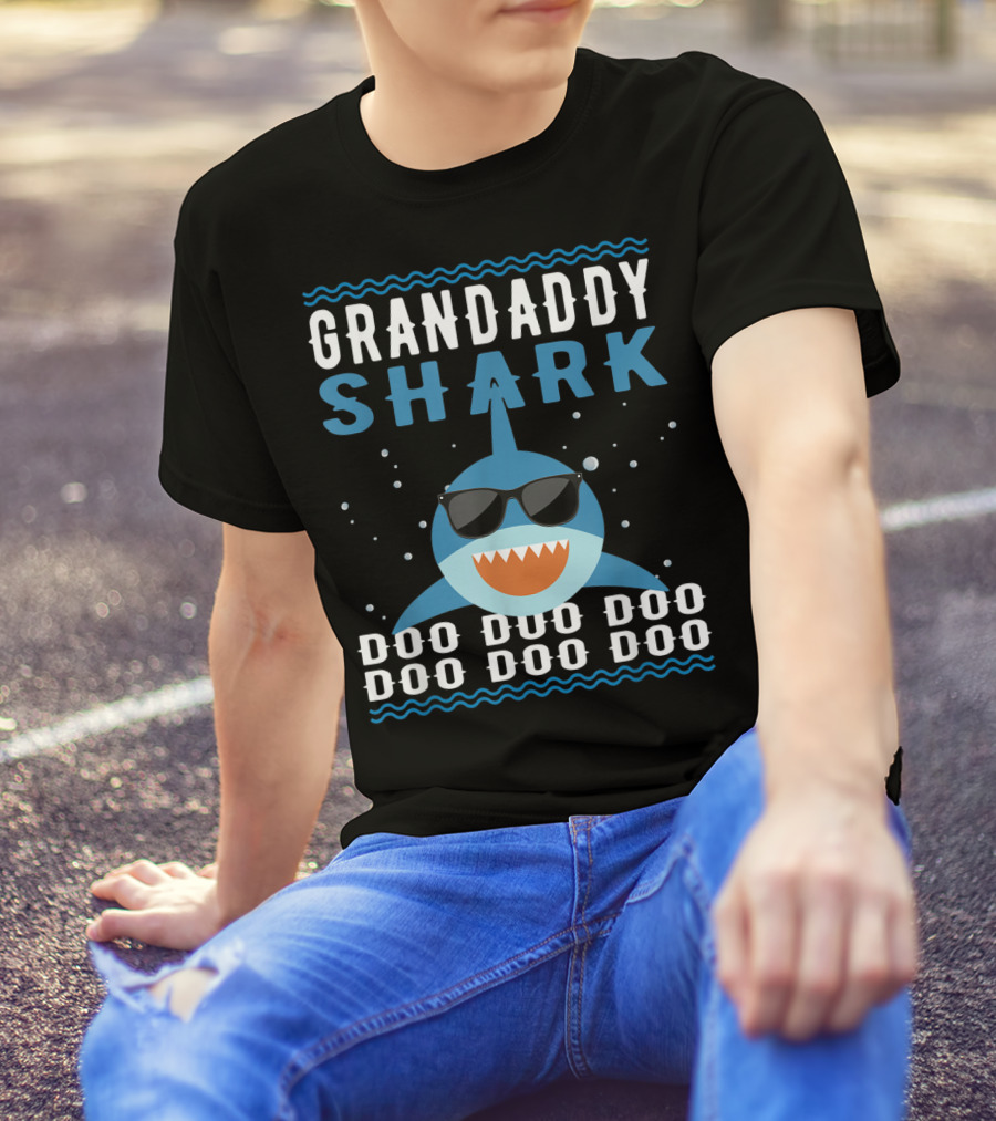 Grandaddy Shark Doo Doo Doo Sunglasses Funny Baby Mommy Kids Video T-Shirt