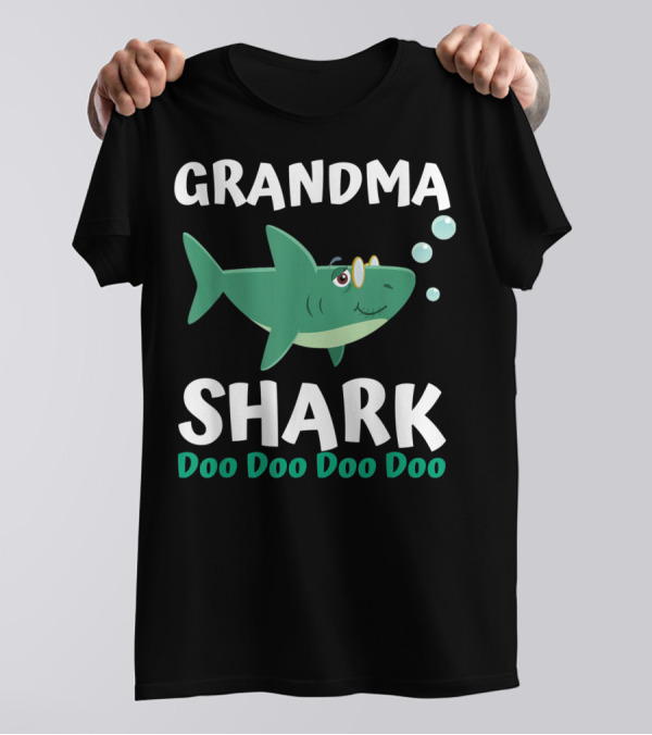 Grandma Shark Doo Doo Doo Doo Matching Family Shark Set T-Shirt
