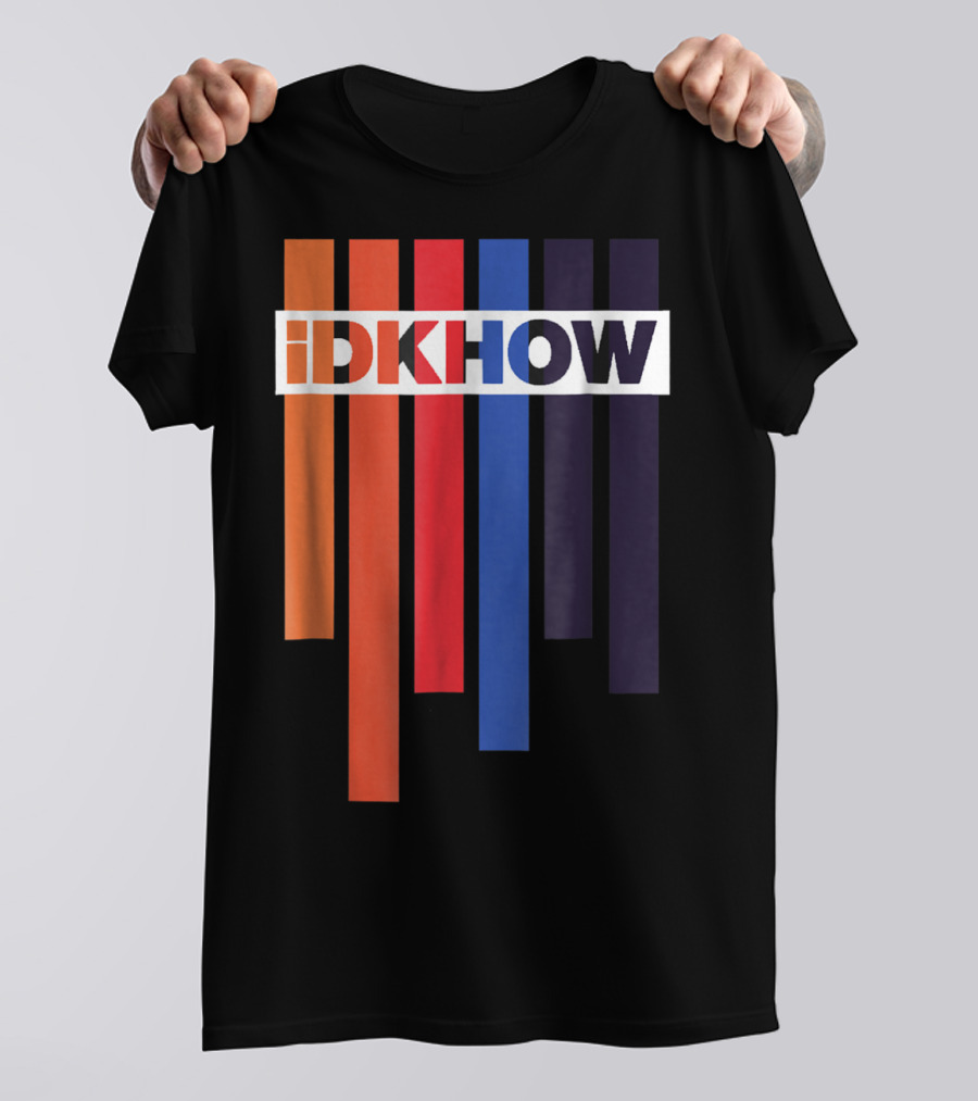 Barras De Color IDKHOW Letras Con Fondo Negro Y Blanco T-Shirt