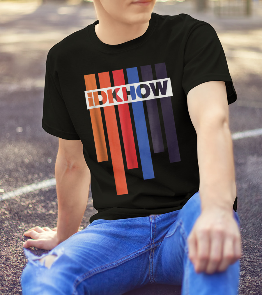 Barras De Color IDKHOW Letras Con Fondo Negro Y Blanco T-Shirt