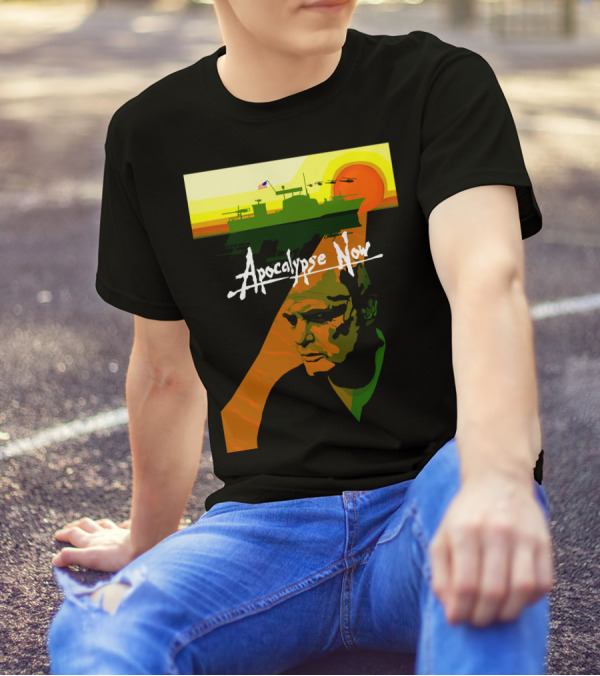 Apocalypse Now Vintage Movie Poster Art With Helicopters And Sun Background T-Shirt