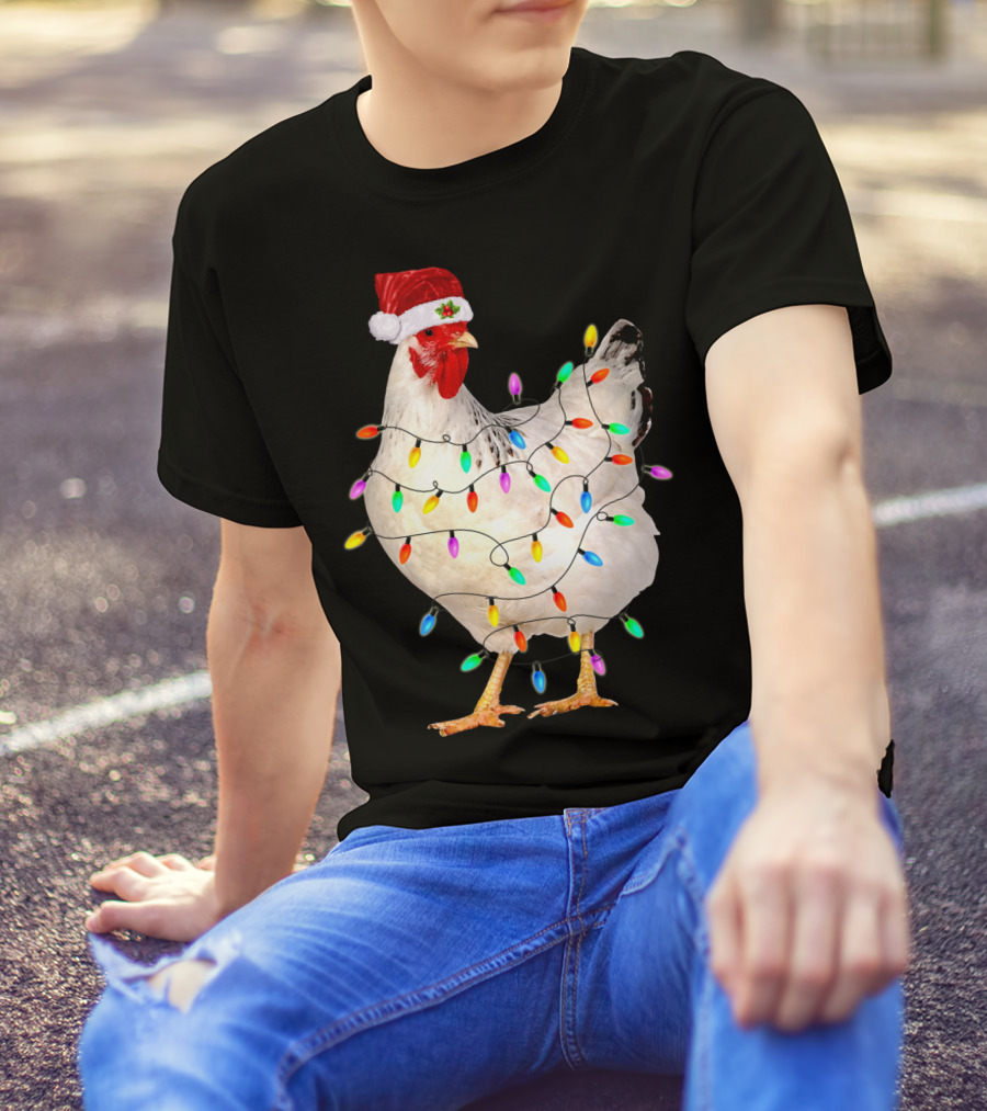 CHICKEN LIGHT CHRISTMAS SANTA HAT STRING LIGHTS T-Shirt