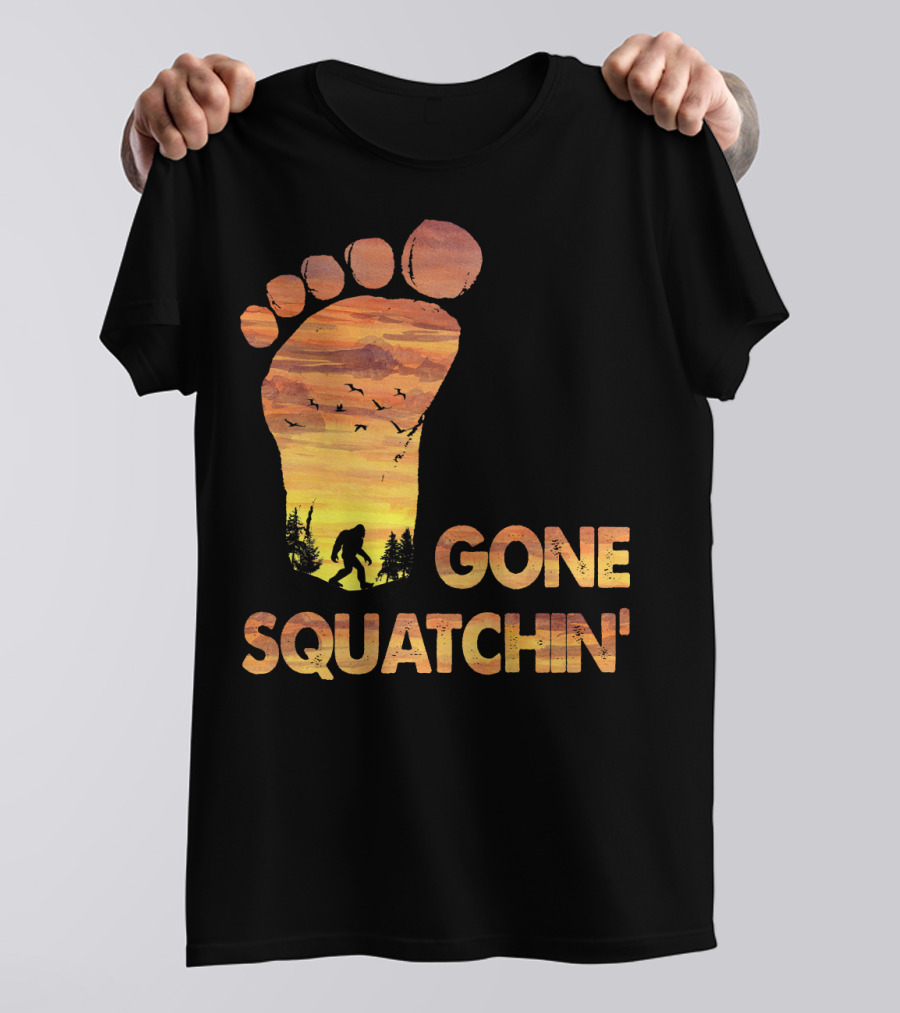 Bifoot Gone Squatchin Footprint Silhouette With Bigfoot And Mountain Sunset Scene T-Shirt