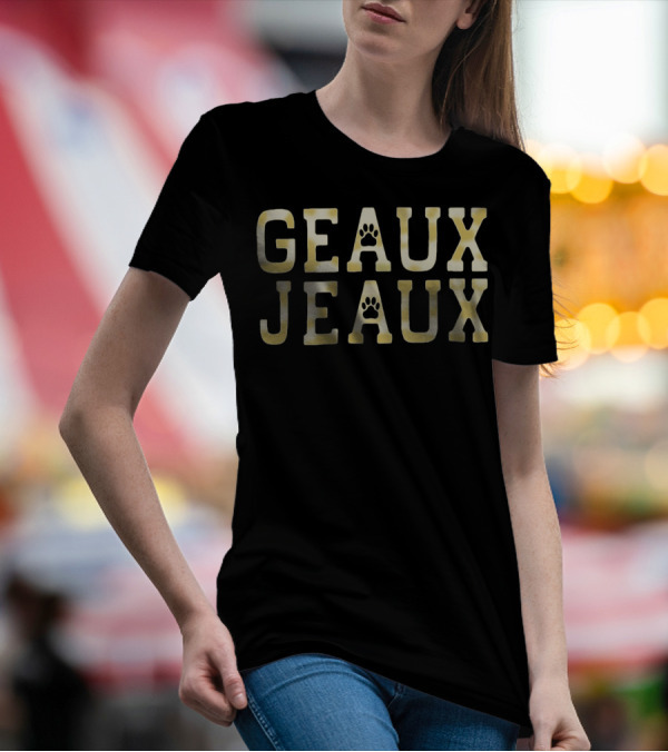 Geaux Jeaux Joe Burrow LSU Football Paw Prints T-Shirt