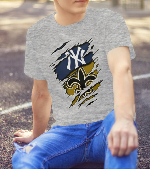 Yankees Saints Fleur-de-Lis Ripped T-Shirt