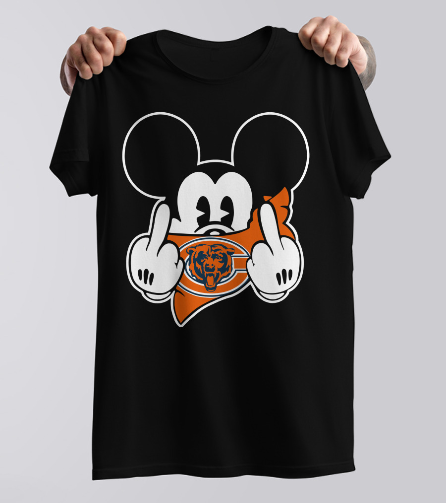 Mickey Mouse Chicago Bears Gesture T-Shirt