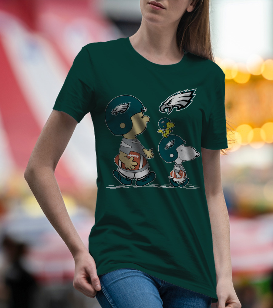 Philadelphia Eagles Snoopy And Woodstock Football Helmets T-Shirt