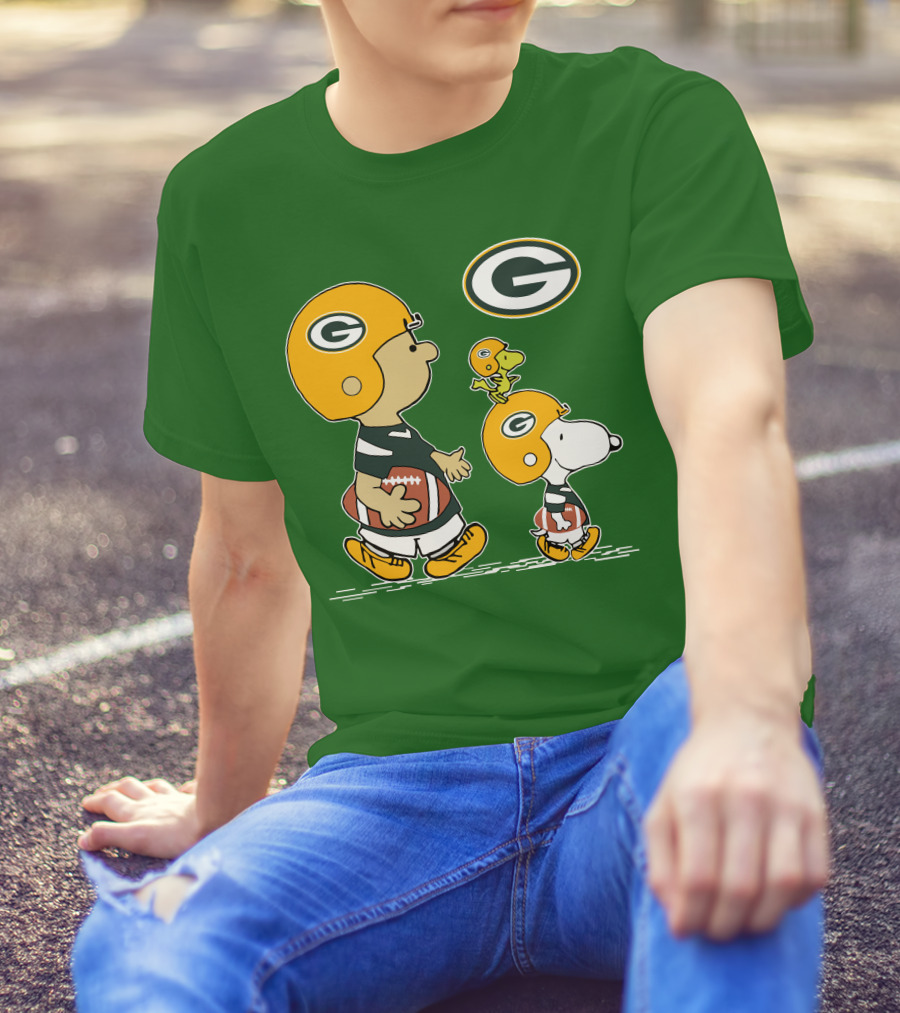 Packers Charlie Brown Snoopy Woodstock Football Helmet T-Shirt