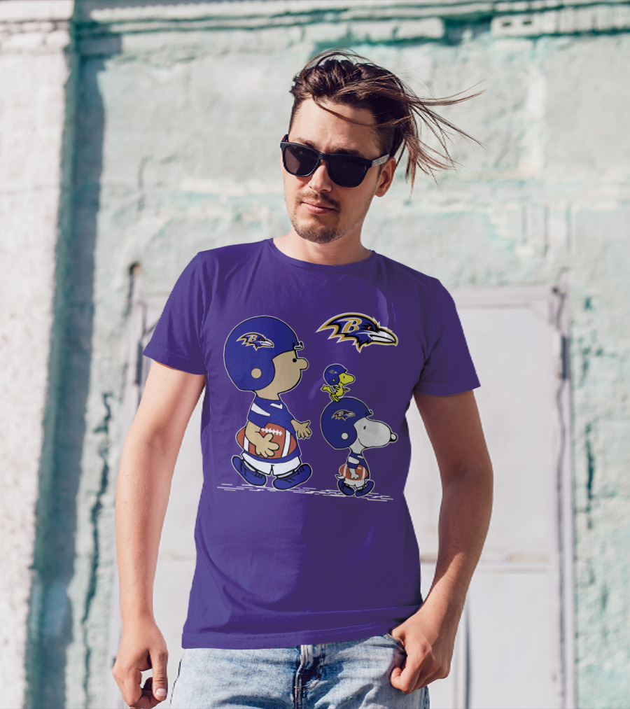 Baltimore Ravens Peanuts Snoopy And Woodstock Football T-Shirt