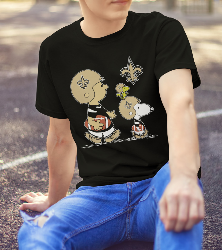 Saints Snoopy Peanuts Football Charlie Brown Woodstock Fleur-de-Lis T-Shirt