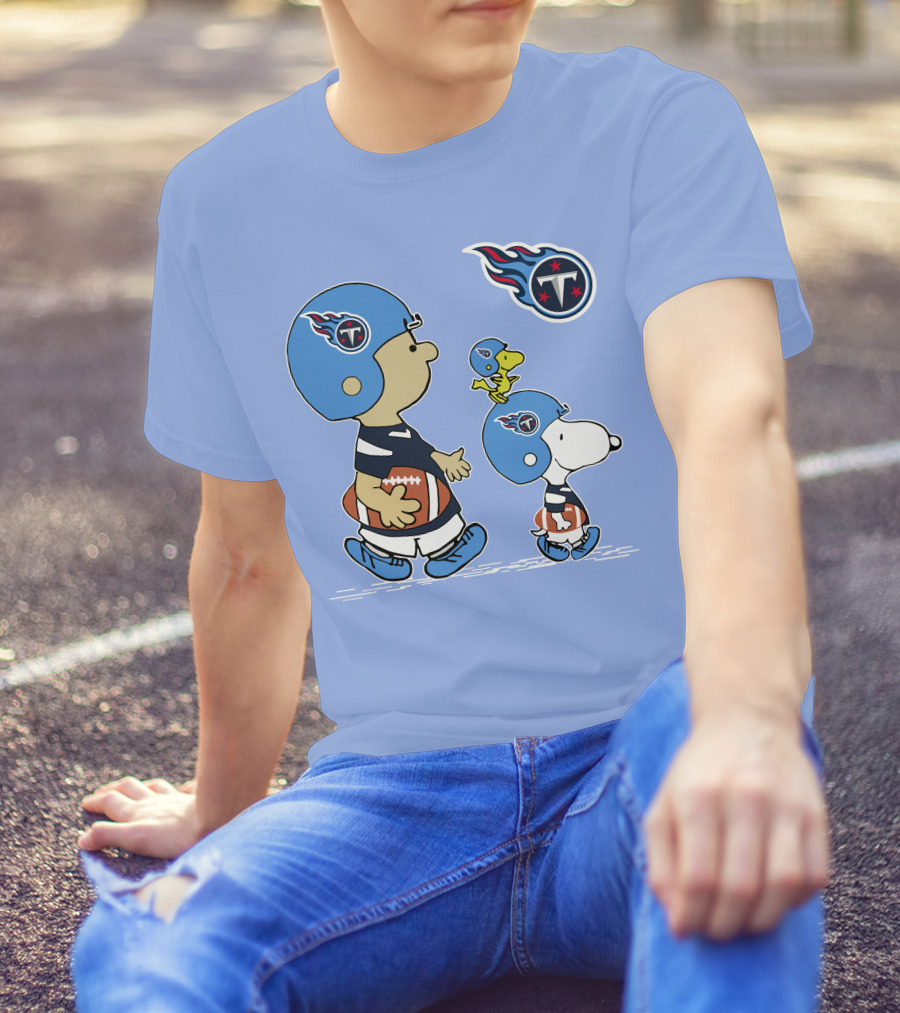 Titans Football Snoopy And Friends Helmet Walk T-Shirt