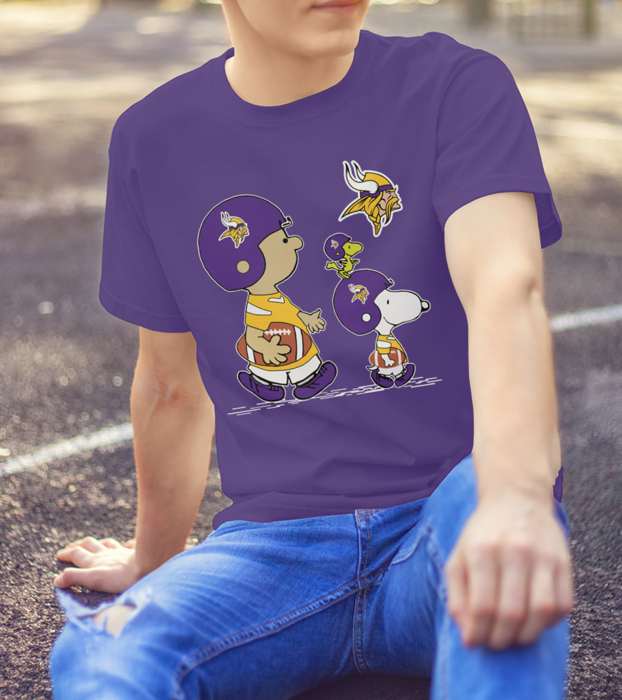 Vikings Snoopy And Woodstock Football Team Fans T-Shirt