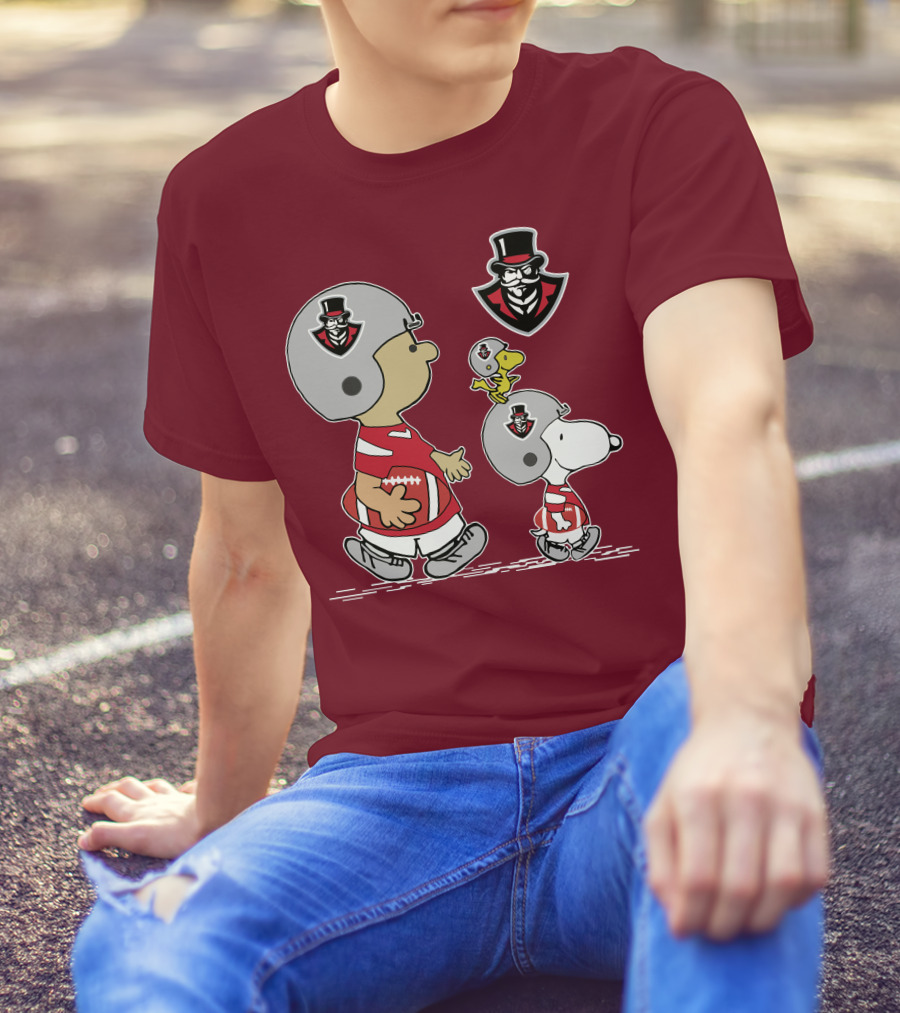 Austin Peay Governor Mascot With Snoopy And Woodstock Football Helmets T-Shirt