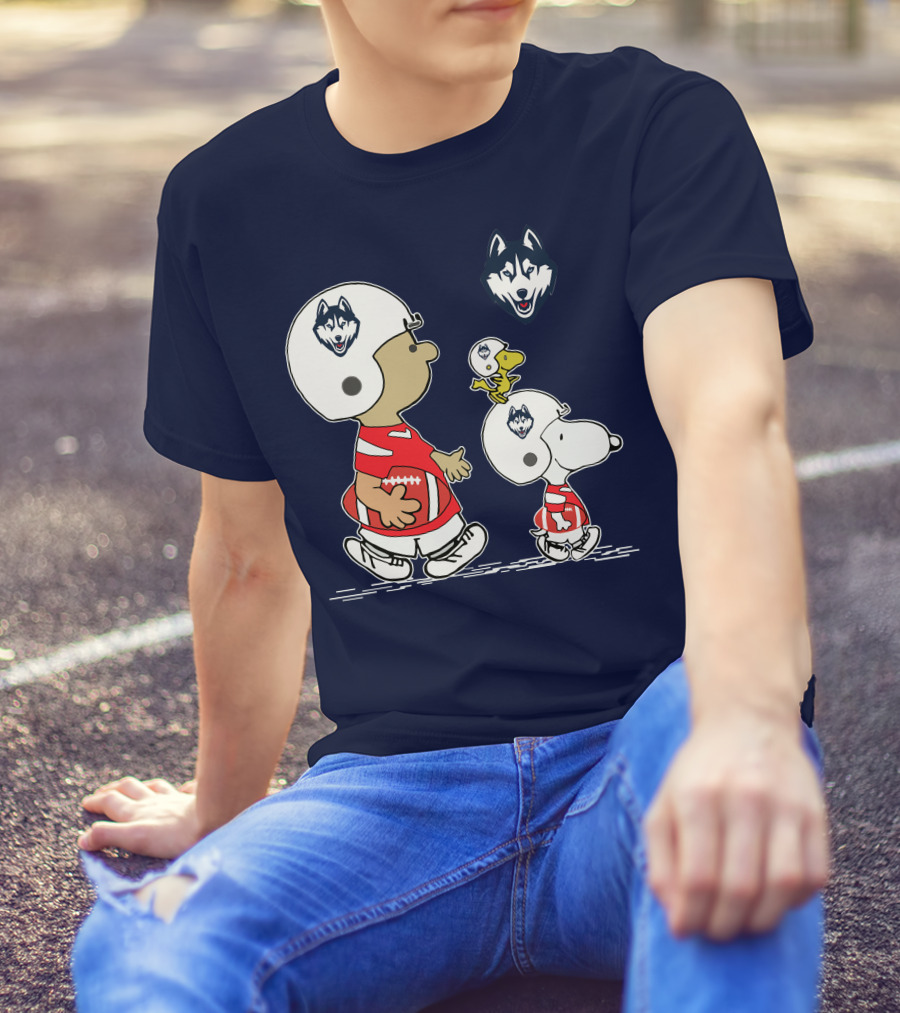 Connecticut Huskies Football Snoopy Woodstock Peanuts T-Shirt