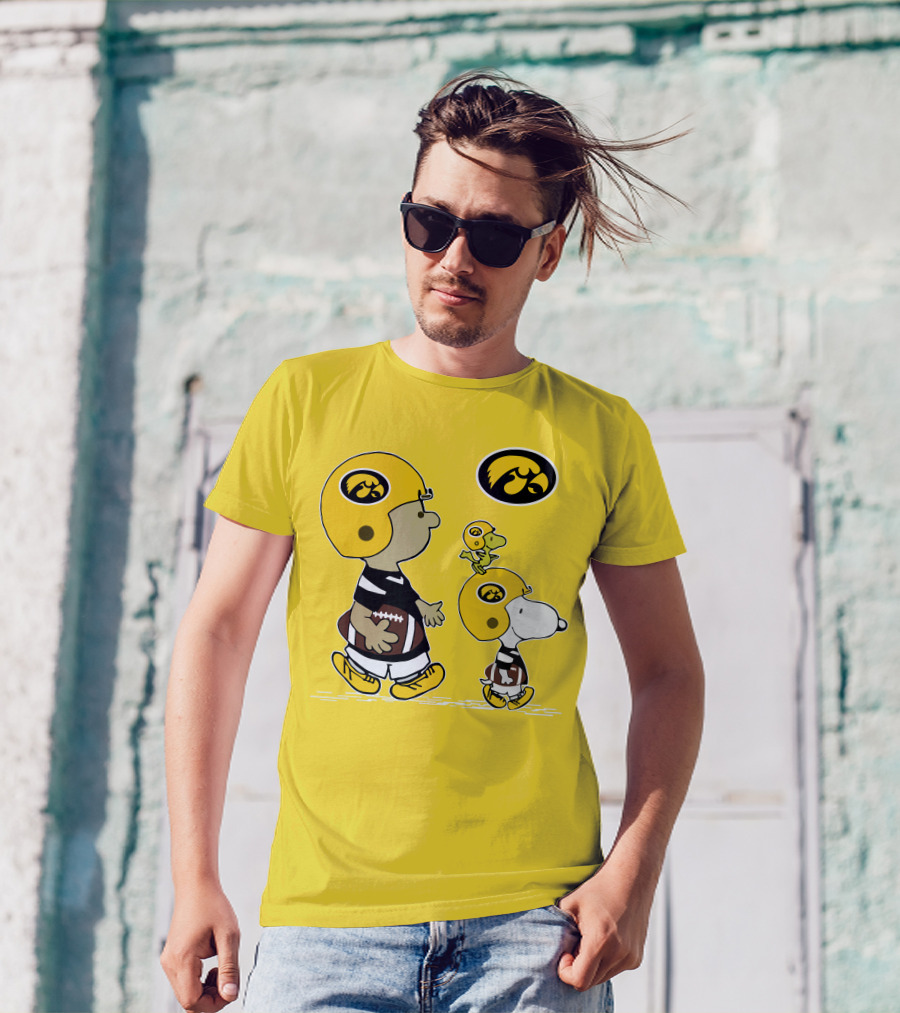 Iowa Hawkeyes Snoopy With Woodstock In Football Helmets T-Shirt