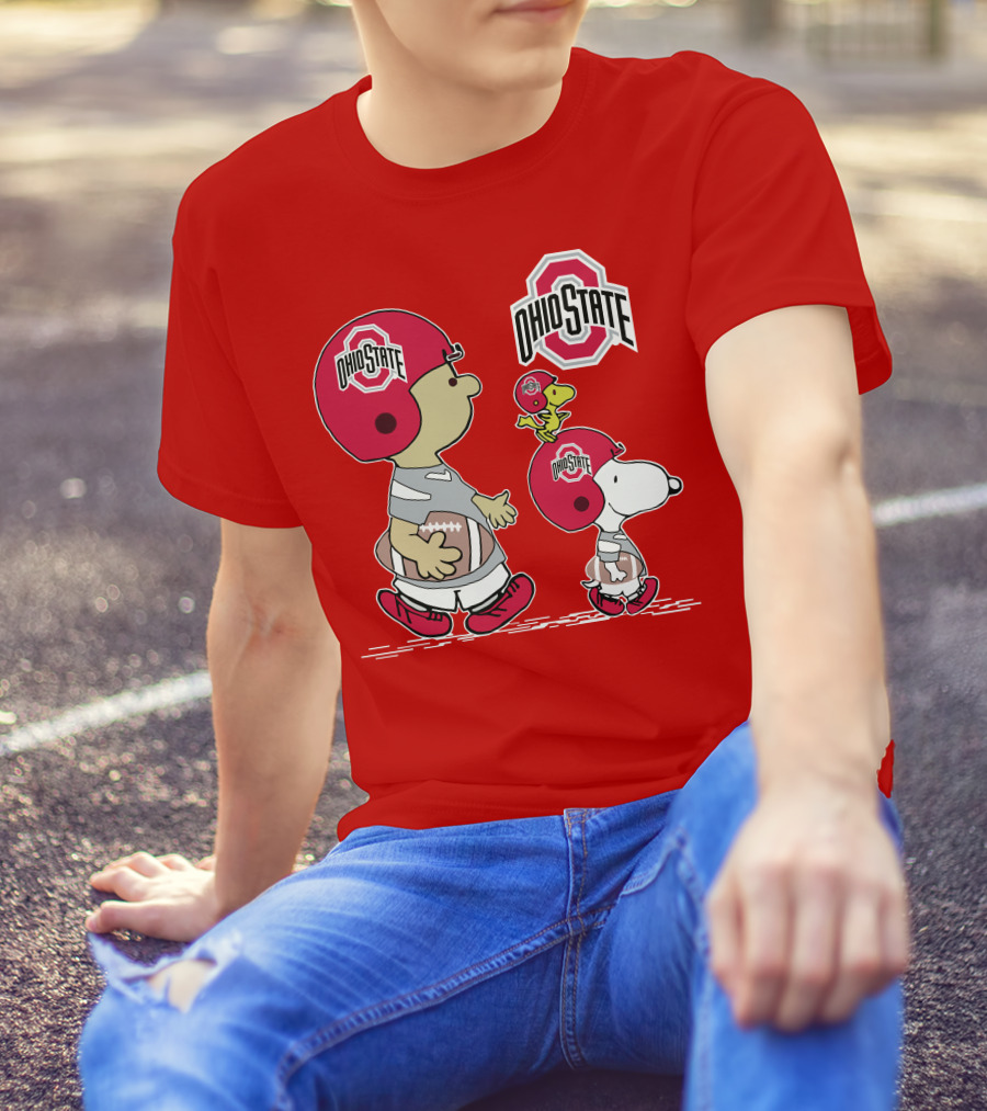 Ohio State Football Snoopy And Woodstock Peanuts Sports Gear T-Shirt