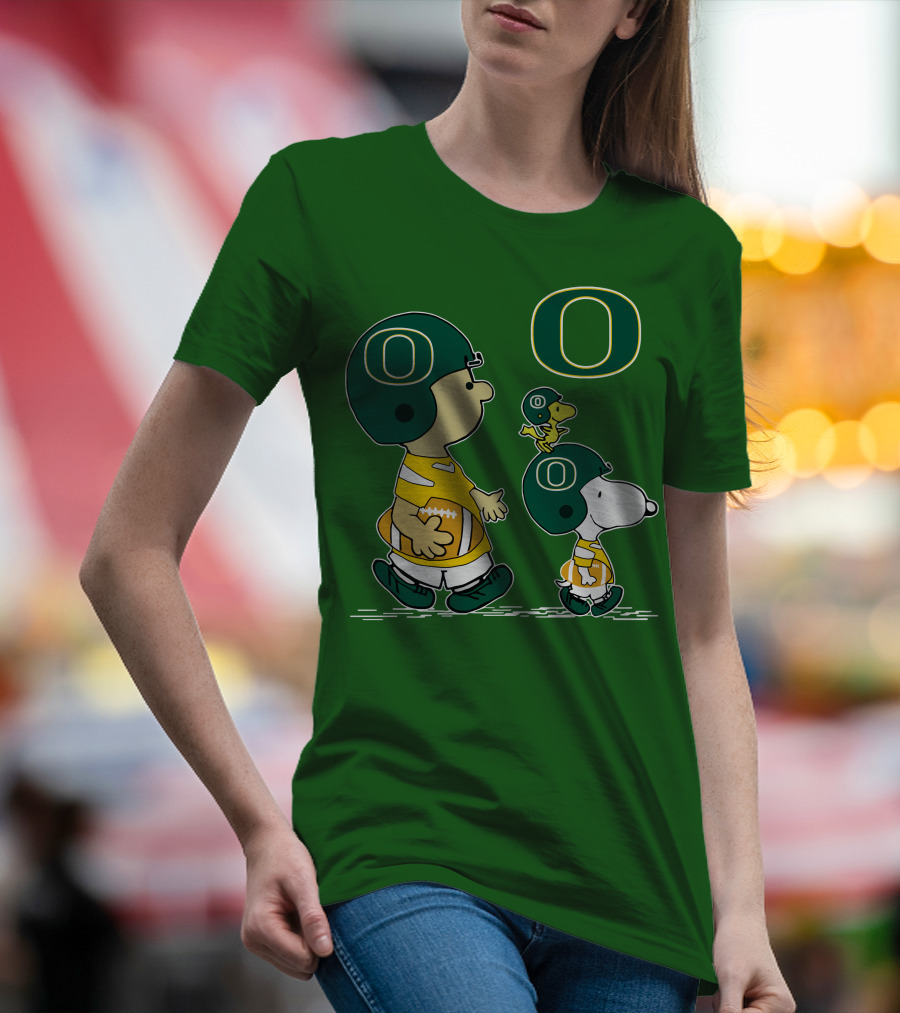 Oregon Ducks Snoopy Charlie Brown Woodstock Football Helmet Peanuts T-Shirt