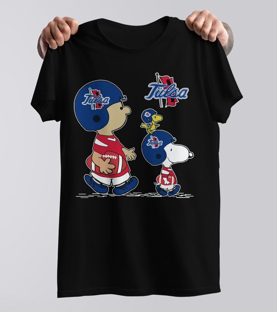 Tulsa Snoopy Football Helmet And Woodstock Walking With Rugby Ball T-Shirt