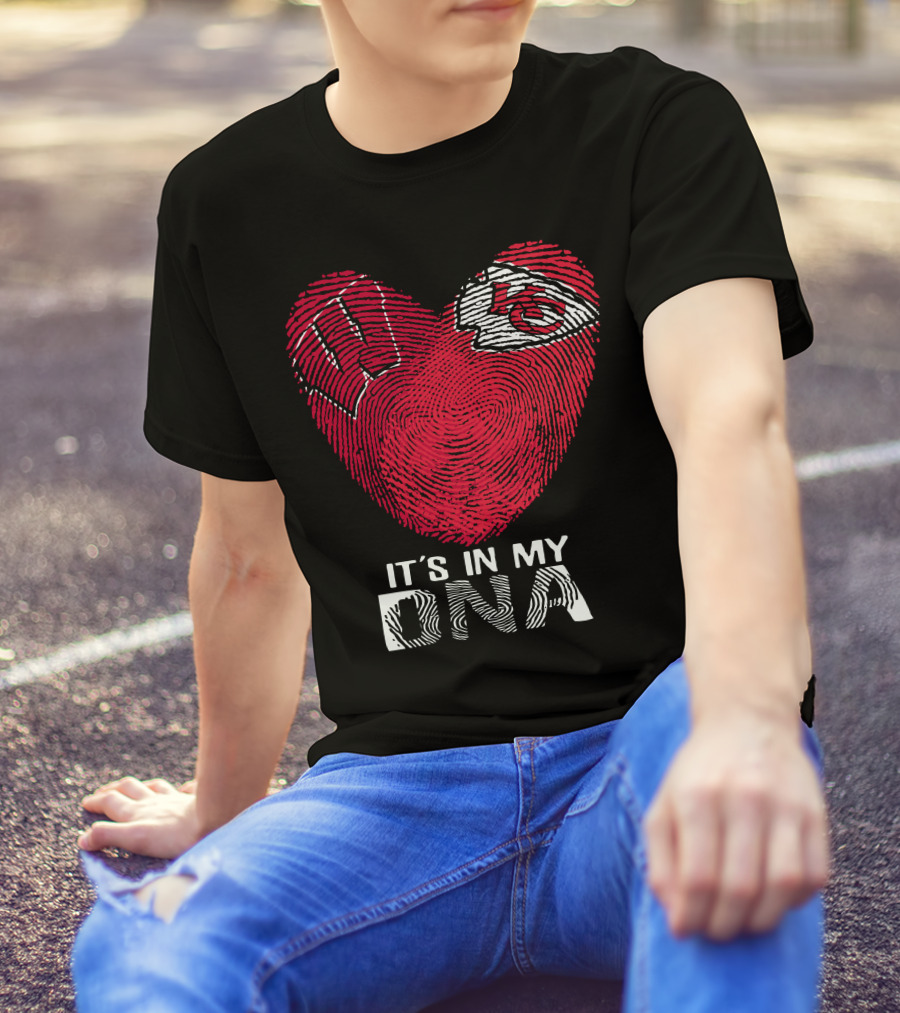 Wisconsin Badgers Chiefs Heart It's In My DNA T-Shirt