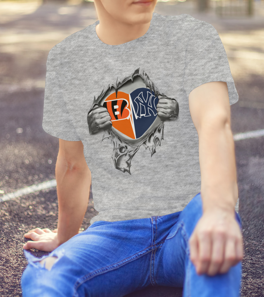 Bengals Yankees Split Heart With Hands Ripping T-Shirt