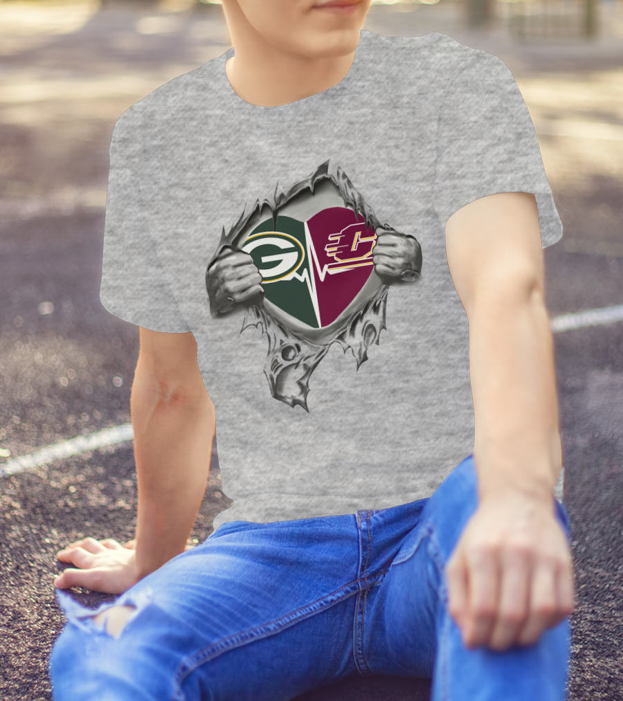 Green Bay Packers Central Michigan Chippewas Heartbeat Logo Fusion T-Shirt
