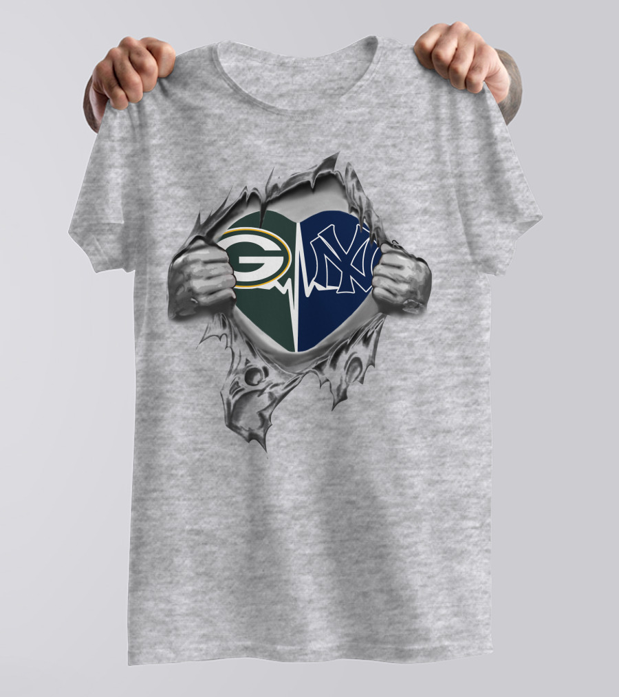 Green Bay Packers New York Yankees Heart Pulled Apart By Hands T-Shirt
