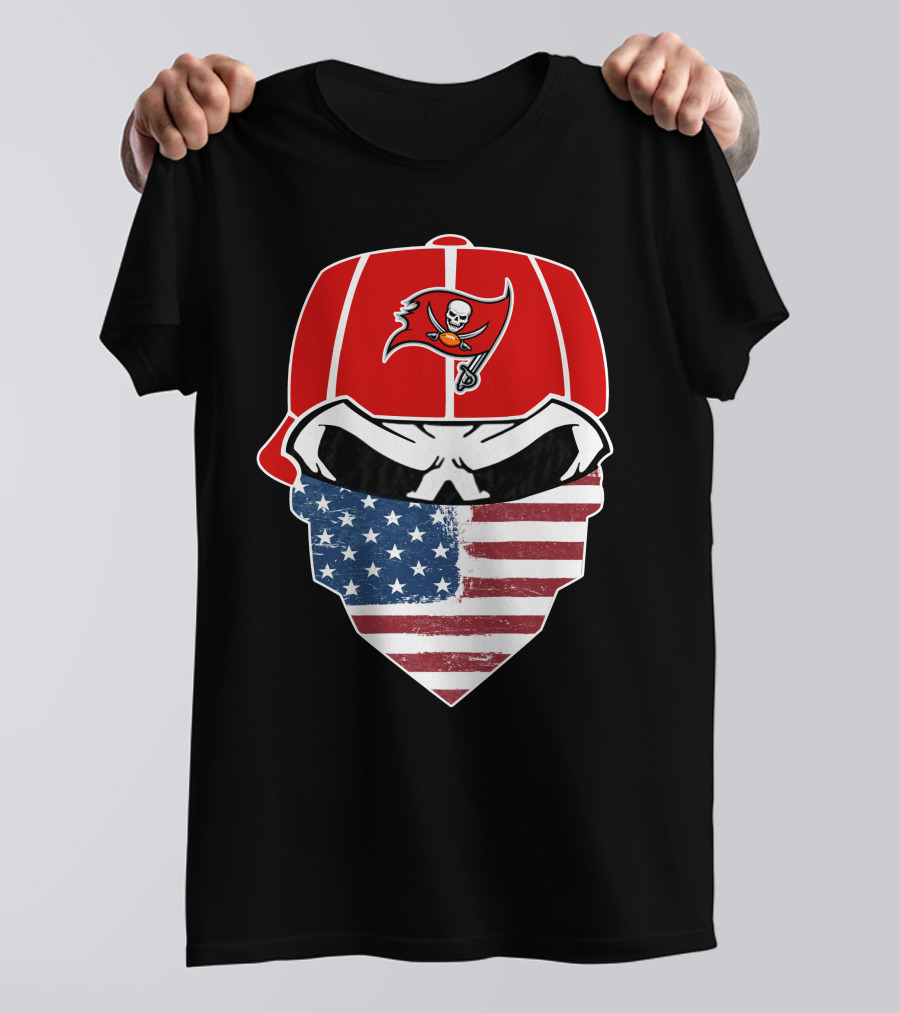 Buccaneers Skull Bandana American Flag Mask T-Shirt