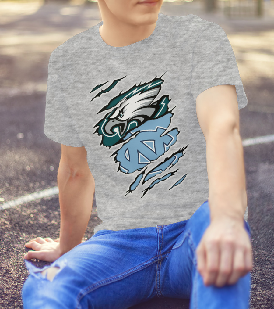 Philadelphia Eagles North Carolina Tar Heels Logo Fusion T-Shirt
