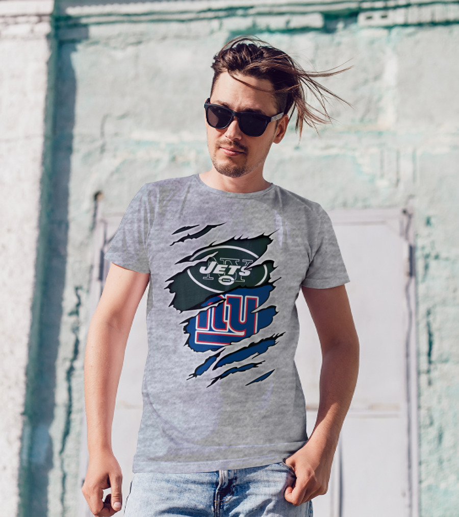 Jets Giants Logo Ripped T-Shirt