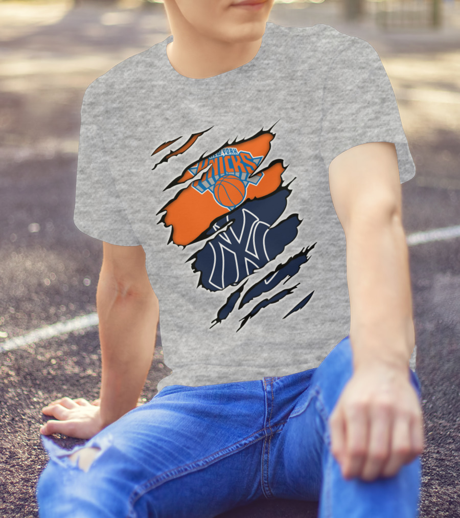 New York Knicks Yankees Torn Logo Fusion T-Shirt