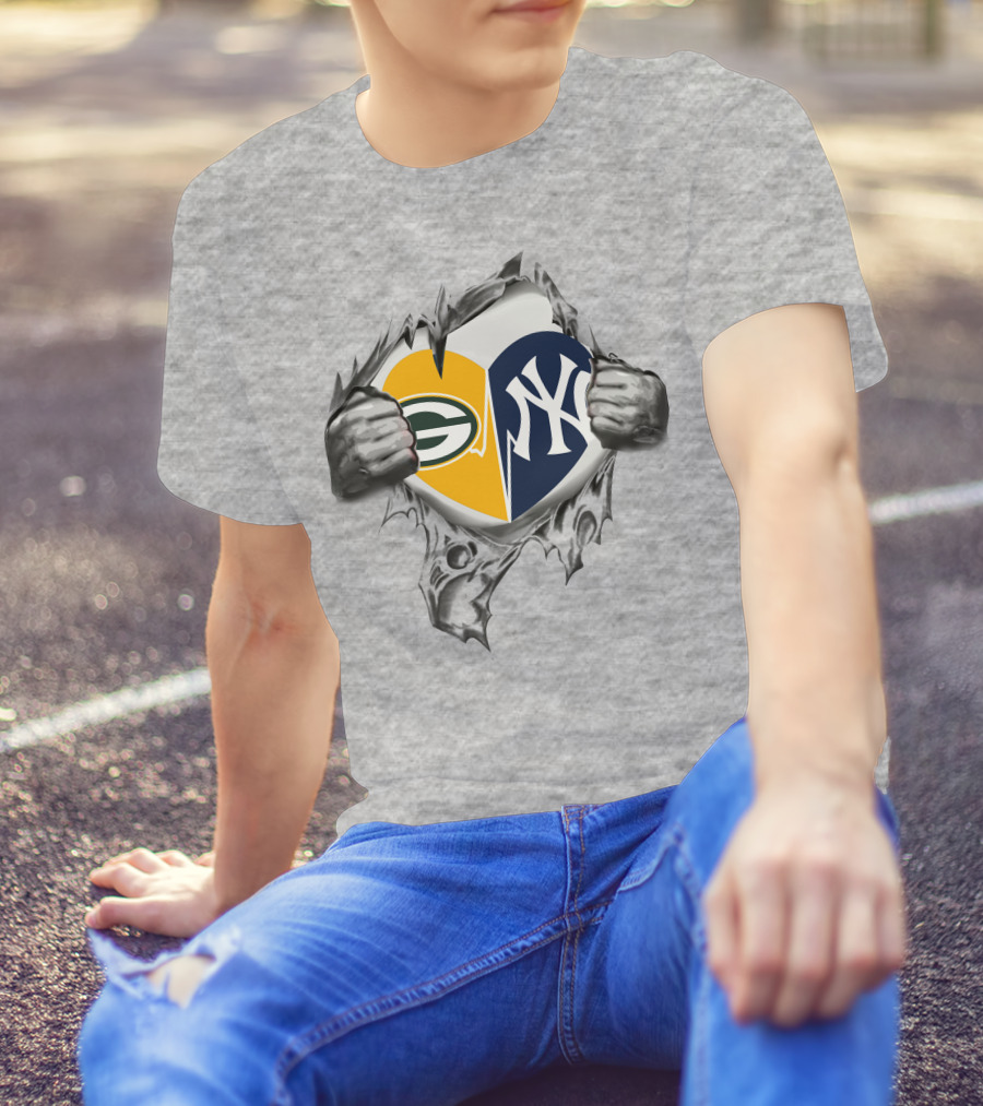 Packers Yankees Heart Split Logo Fusion T-Shirt
