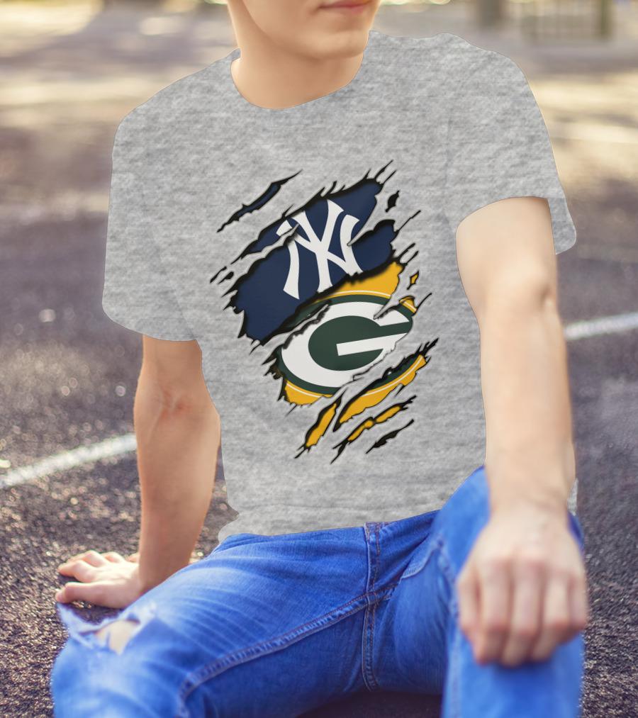 Packers Yankees Dual Logo Fusion With Ripped Effect T-Shirt