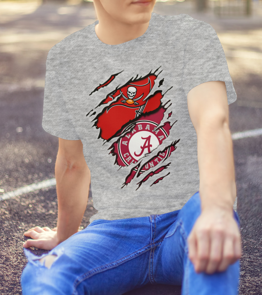 Alabama Crimson Tide Tampa Bay Buccaneers Ripped Flag Fusion T-Shirt