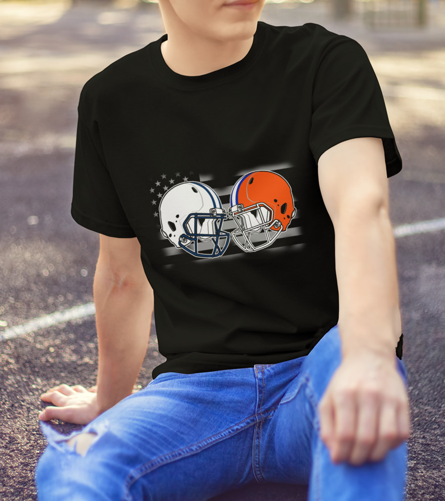 Tita-Gato American Football Helmets And Flag Black T-Shirt