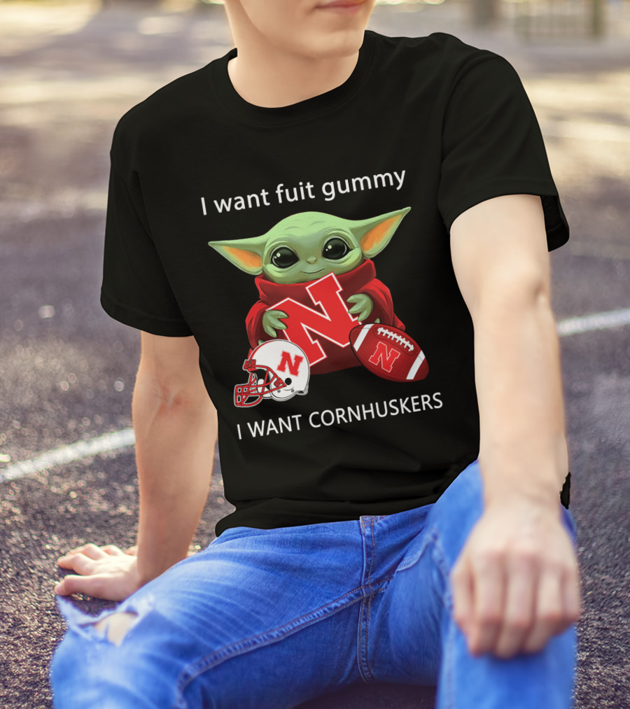I Want Fuit Gummy I Want Cornhuskers Yoda With Nebraska Football Helmet And Ball T-Shirt