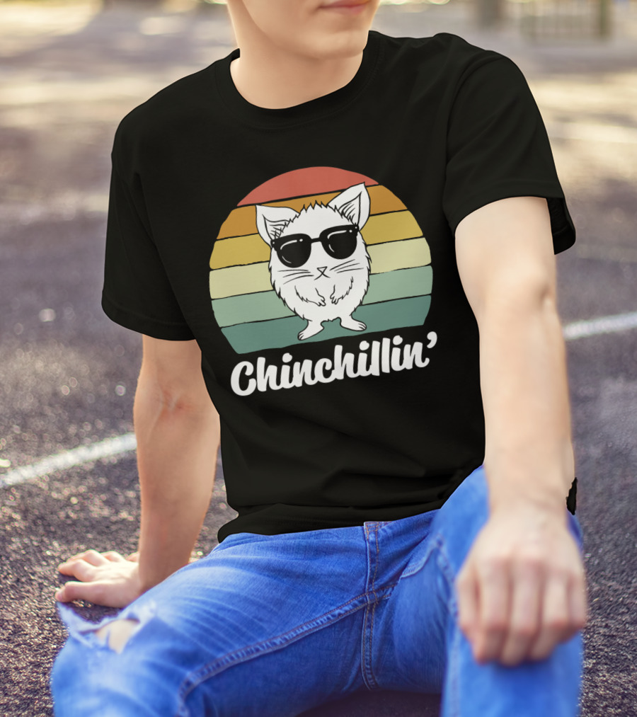 Chinchillin' Funny Chinchilla Owner Lover Retro Sunglasses T-Shirt