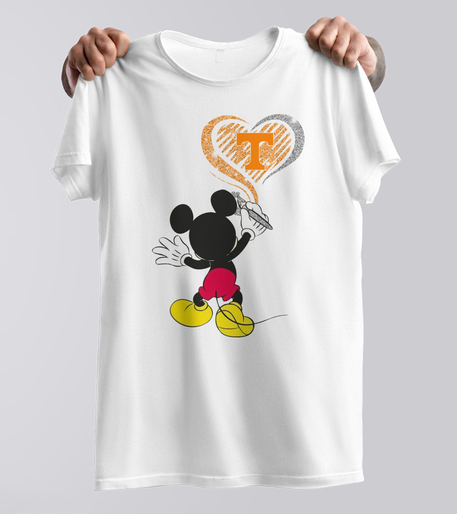 Mickey Painting Heart With Tennessee Volunteers T-Shirt