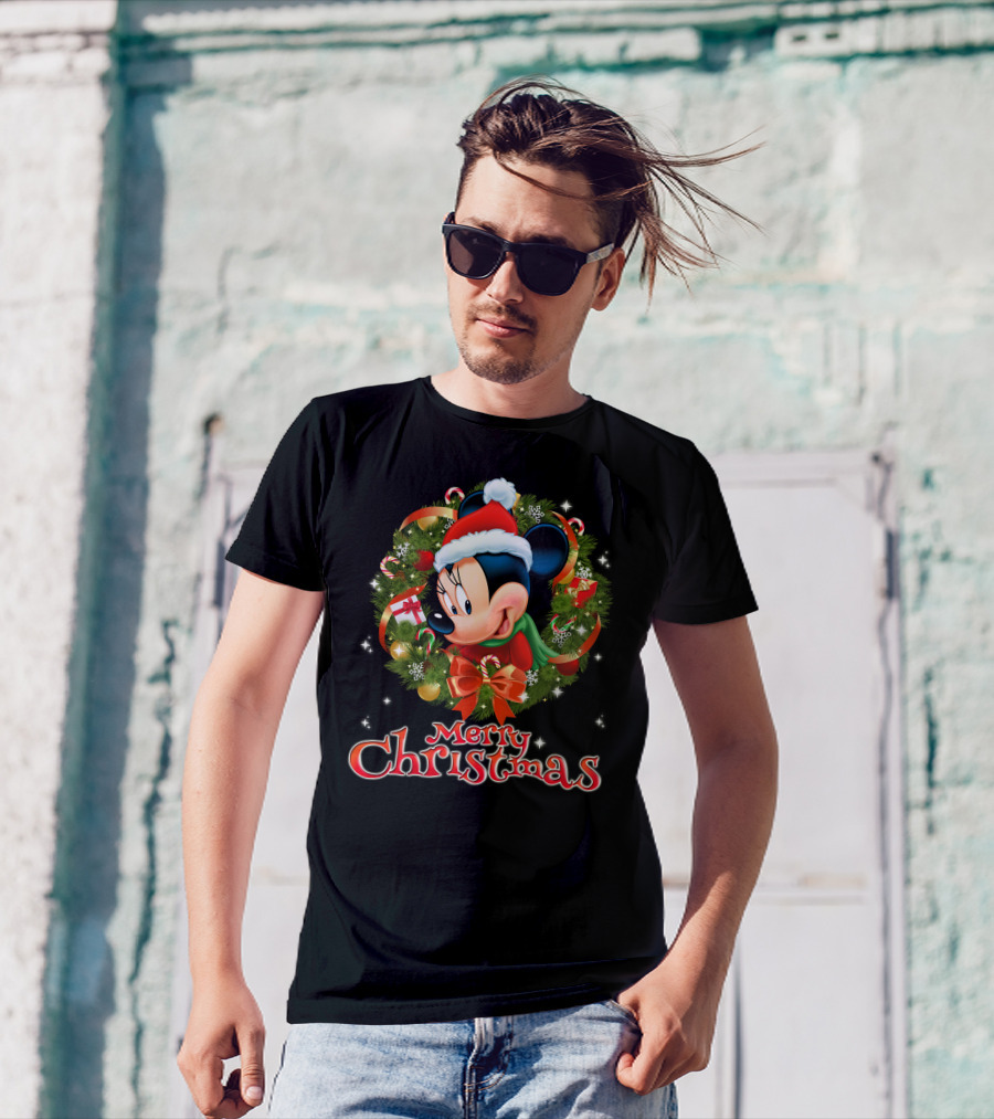 Merry Christmas Minnie Mouse Wreath With Santa Hat And Gifts T-Shirt