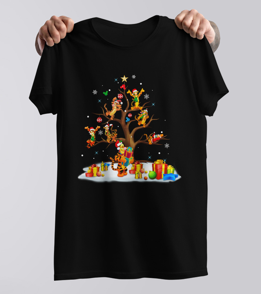 Tigger Christmas Tree With Presents And Santa Hats T-Shirt