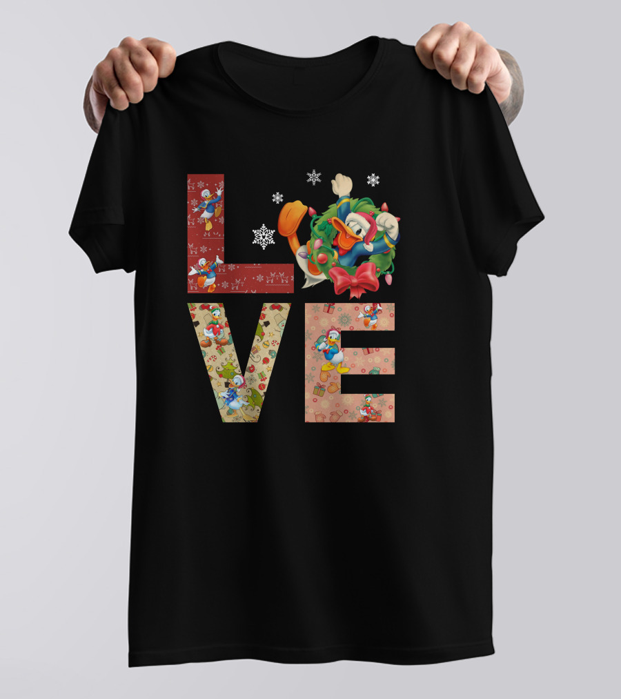 Love Donald Duck Christmas Wreath Snowflakes T-Shirt