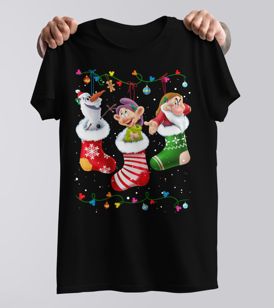 Olaf Dopey Grumpy Christmas Stockings Snowflake Garland T-Shirt