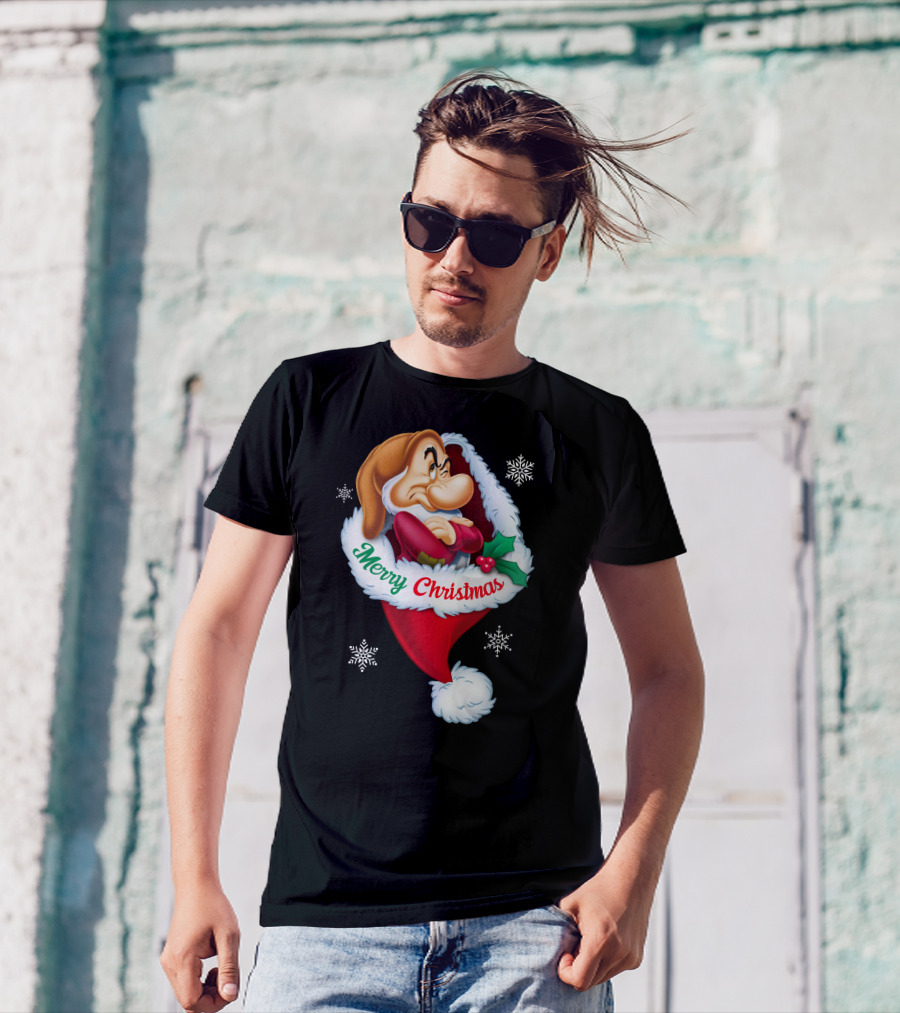 Grumpy Merry Christmas Santa Hat And Snowflakes T-Shirt